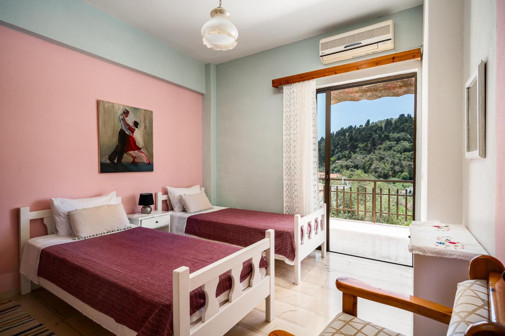 Agaloula Centrally Located Apartments, Lakka Buitenkant foto